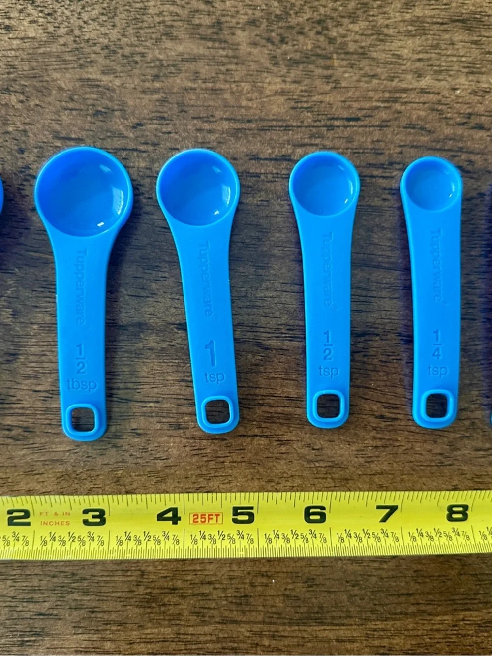 Tupperware Storage Container + Nesting/Stacking Measuring Cups & Spoons (Blue) - Picture 4 of 9